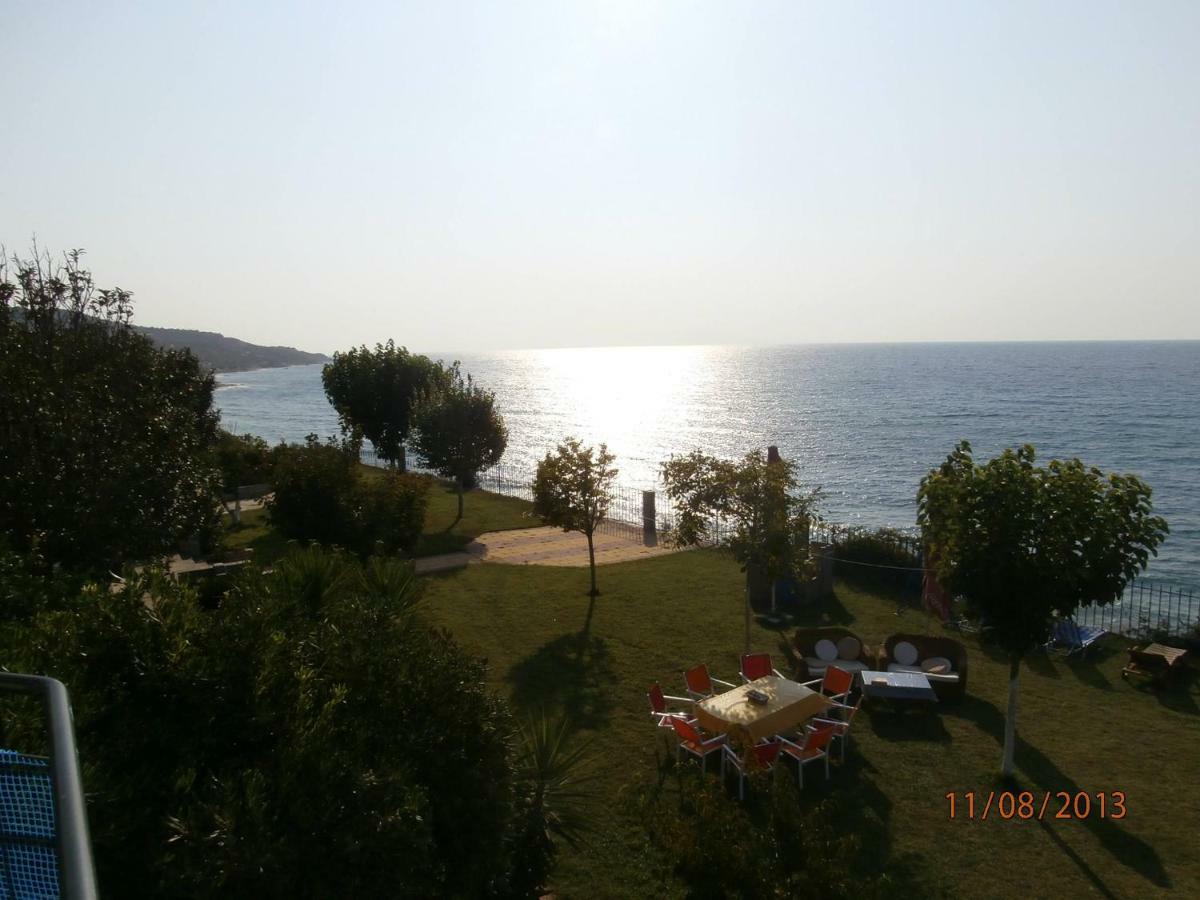 Secret Paradise Villas Loutra Elevtheron Экстерьер фото