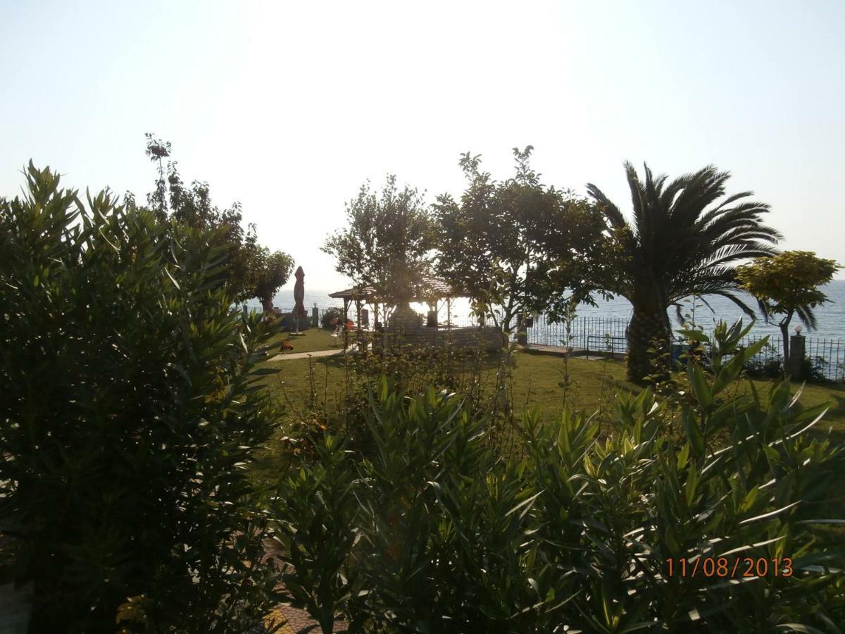Secret Paradise Villas Loutra Elevtheron Экстерьер фото